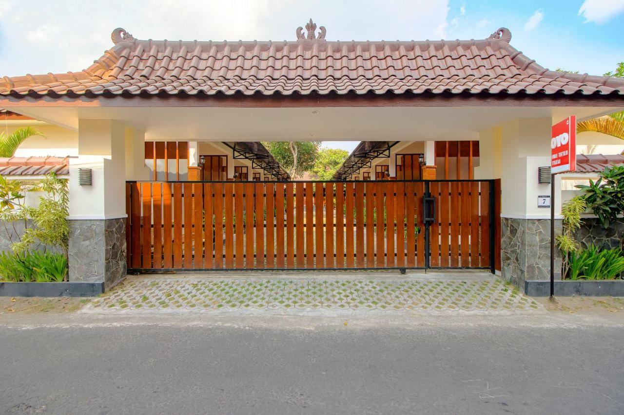 Oyo 1473 Omah Tentrem Syariah Melati Exterior photo